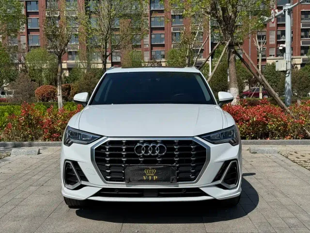 Audi Q3 — Фото автомобиля 2