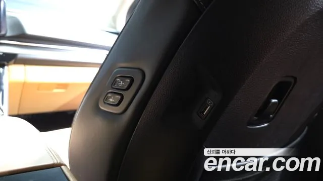 Kia Canival Carnival 4 поколение Бензин 9 мест Signature — Фото автомобиля 24