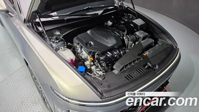 Hyundai Grandeur Grandeur (GN7) 2.5 Бензин 2WD — Фото автомобиля 5