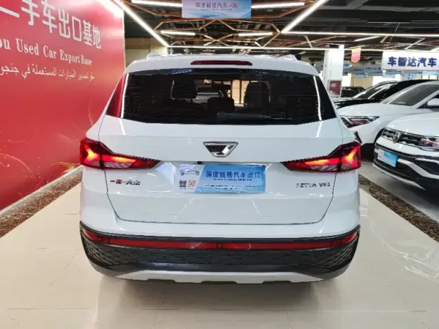 Jetta VS5 — Фото автомобиля 5