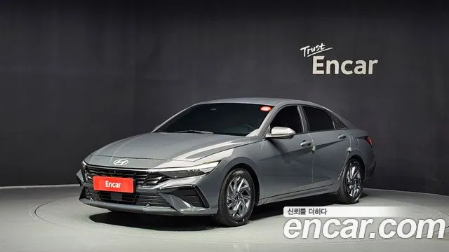 Фотография автомобиля — Hyundai Avante CN7