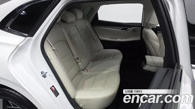 Hyundai Grandeur — Фото автомобиля 11