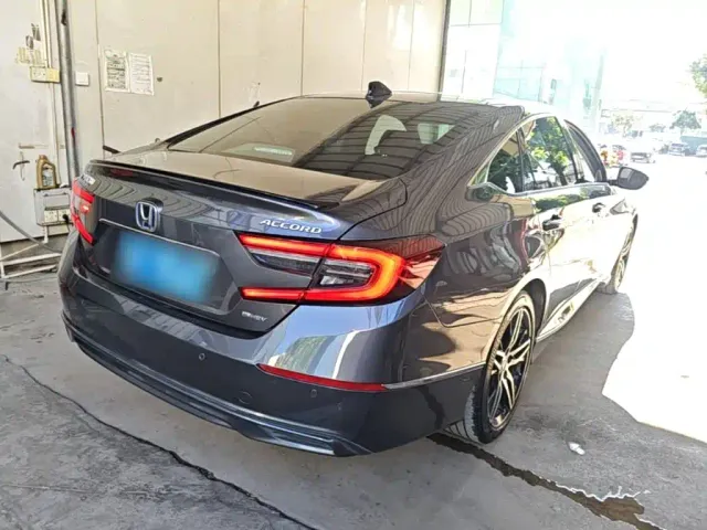 Honda Accord — Фото автомобиля 6