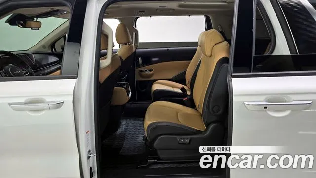 Kia Canival Carnival 4 поколение Дизель 9 мест Signature — Фото автомобиля 11