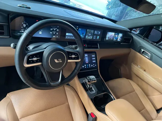 Li Auto ONE — Фото автомобиля 8