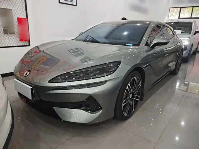 Фотография автомобиля — Denza Z9GT