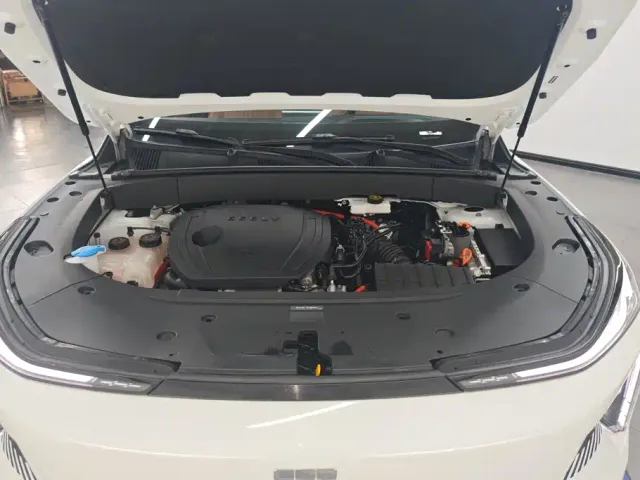 Geely Galaxy L7 — Фото автомобиля 10