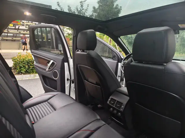Land Rover Discovery Sport — Фото автомобиля 13