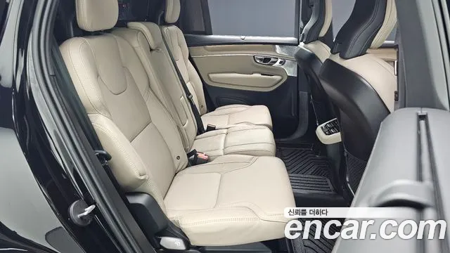 Volvo XC90 Generation 2 — Фото автомобиля 29