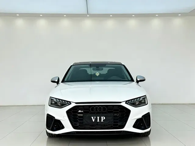 Audi A4L — Фото автомобиля 2