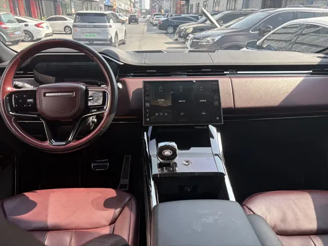 Land Rover Range Rover Sport — Фото автомобиля 4