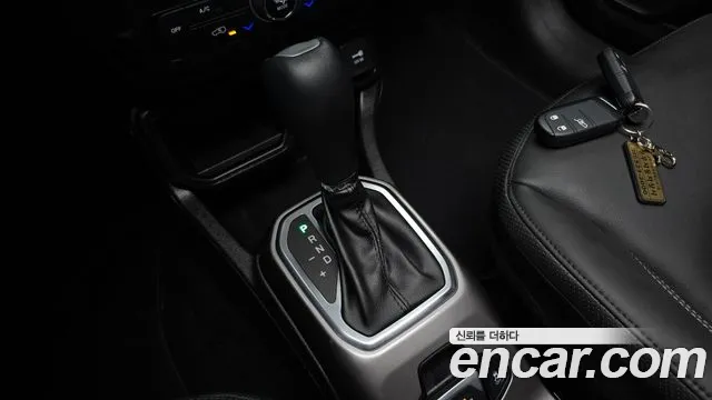 Jeep Renegade — Фото автомобиля 9