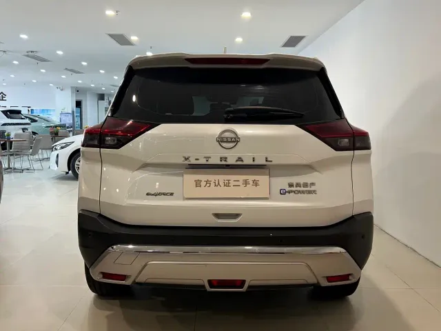 Nissan X-Trail — Фото автомобиля 6