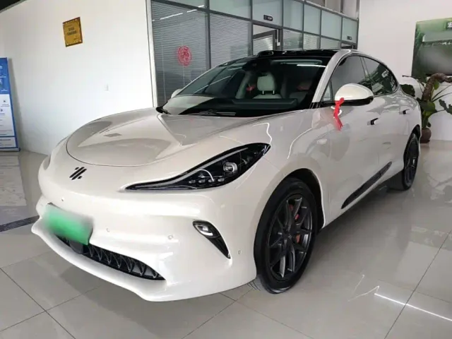 Фотография автомобиля — IM Motors LS6