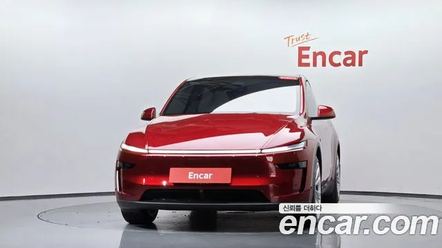 Tesla Model Y — Фото автомобиля 3