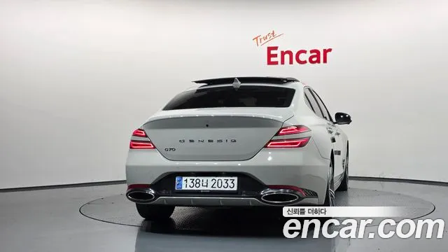 Genesis G70 New — Фото автомобиля 4