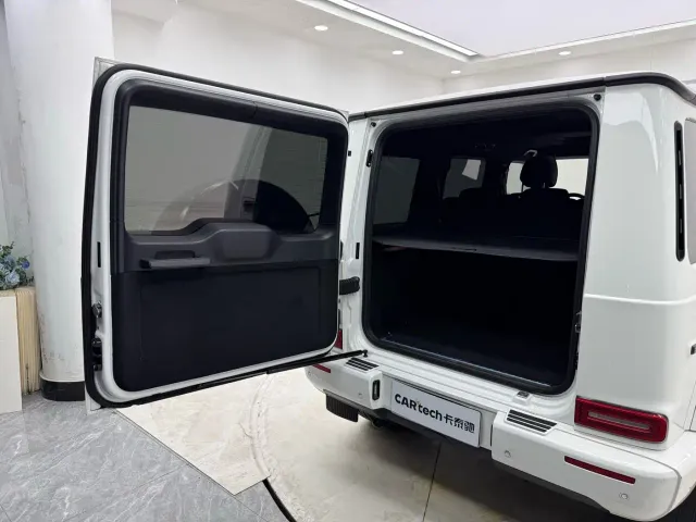 Mercedes-Benz G-Class — Фото автомобиля 25
