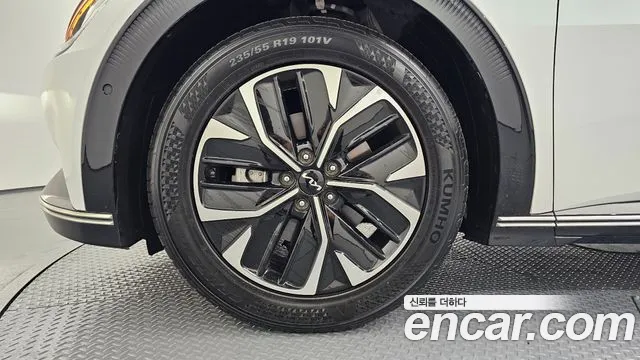 Kia EV6 — Фото автомобиля 5