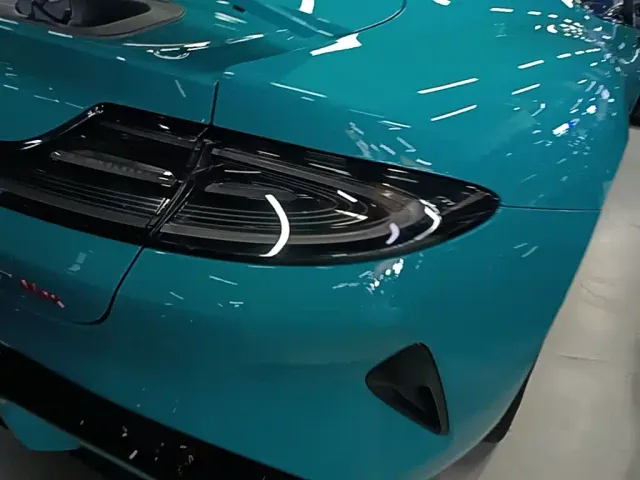 Xiaomi SU7 — Фото автомобиля 7