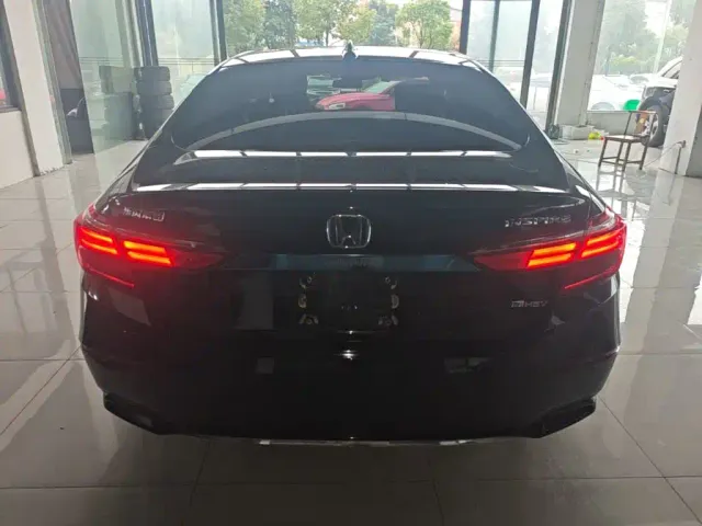 Honda Inspire — Фото автомобиля 5