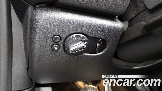 Mini Cooper Convertible — Фото автомобиля 16