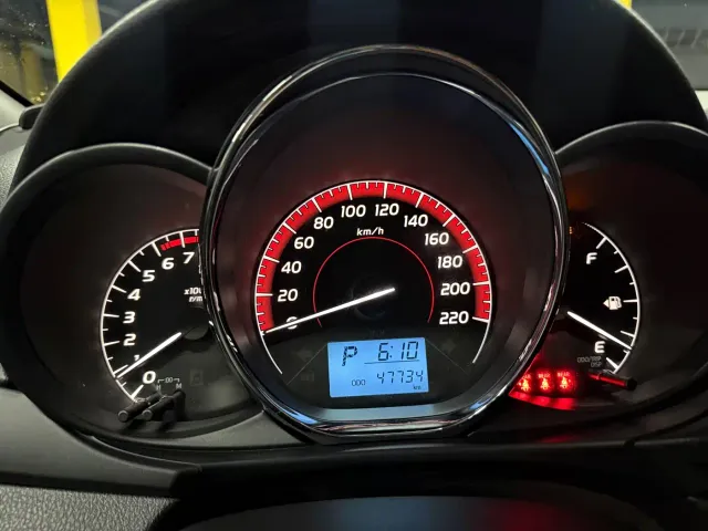 Toyota Vios FS — Фото автомобиля 11