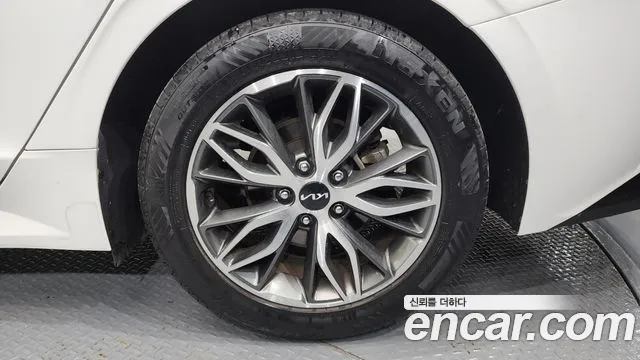 Kia K5 K5 3 поколение 2.0 LPI(Для проката) — Фото автомобиля 21