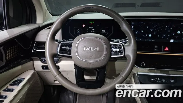 Kia Carnival Generation 4 — Фото автомобиля 13