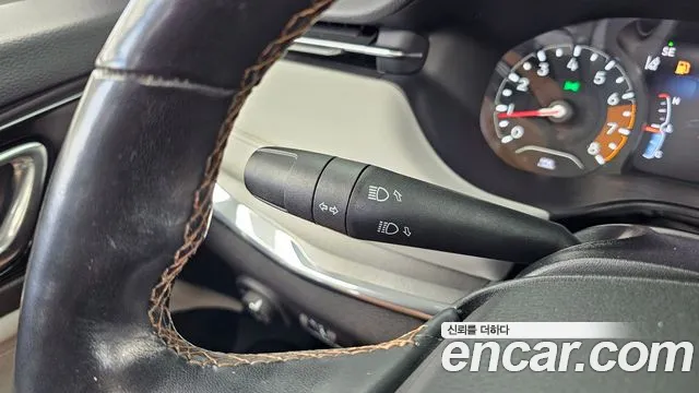 Jeep Compass — Фото автомобиля 30