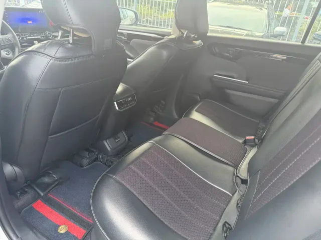Toyota Highlander — Фото автомобиля 14