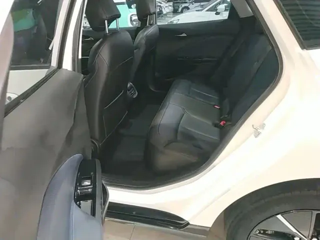 Buick Velite 6 — Фото автомобиля 16