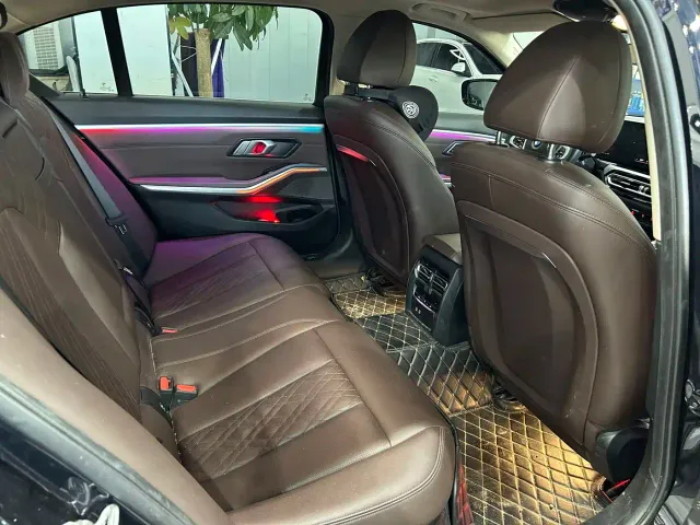 BMW 3 Series — Фото автомобиля 14