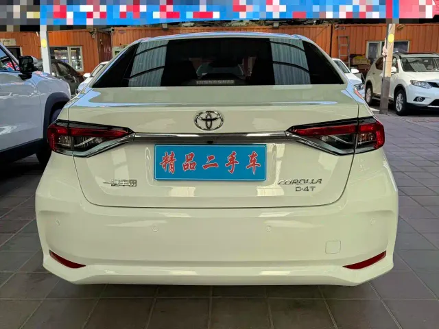 Toyota Corolla — Фото автомобиля 5