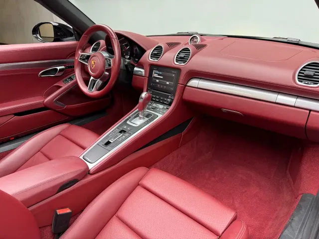 Porsche 718 — Фото автомобиля 6