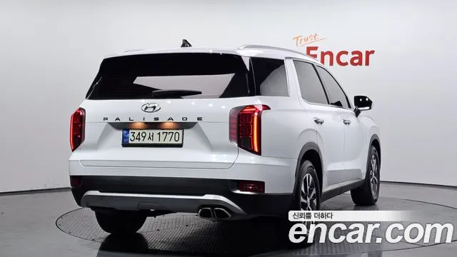 Hyundai Palisade Palisade Дизель 2.2 2WD — Фото автомобиля 2