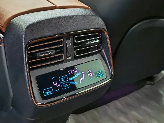 BYD Han — Фото автомобиля 18