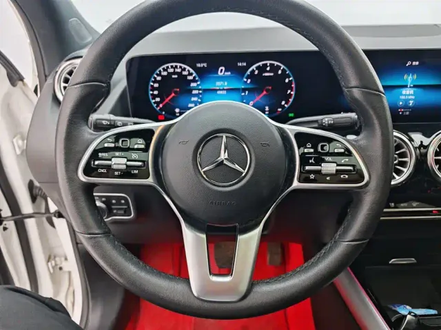Mercedes-Benz GLA-Class — Фото автомобиля 8