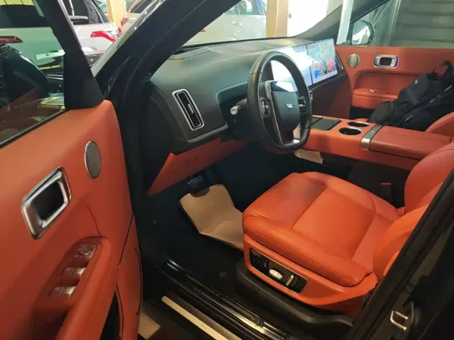Li Auto L9 — Фото автомобиля 15