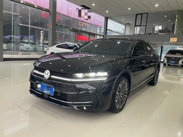 Фотография автомобиля — Volkswagen Magotan