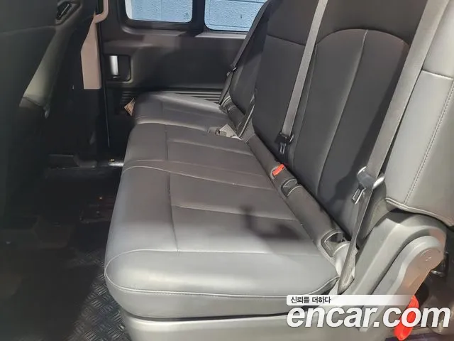Hyundai Staria — Фото автомобиля 11