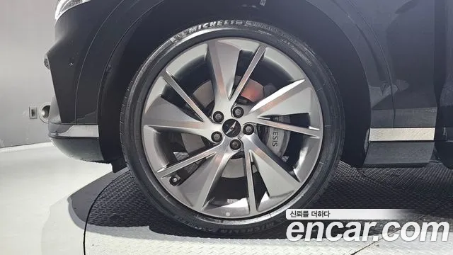 Genesis GV70 — Фото автомобиля 5