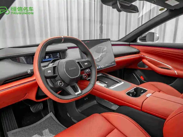 Xiaomi SU7 — Фото автомобиля 12