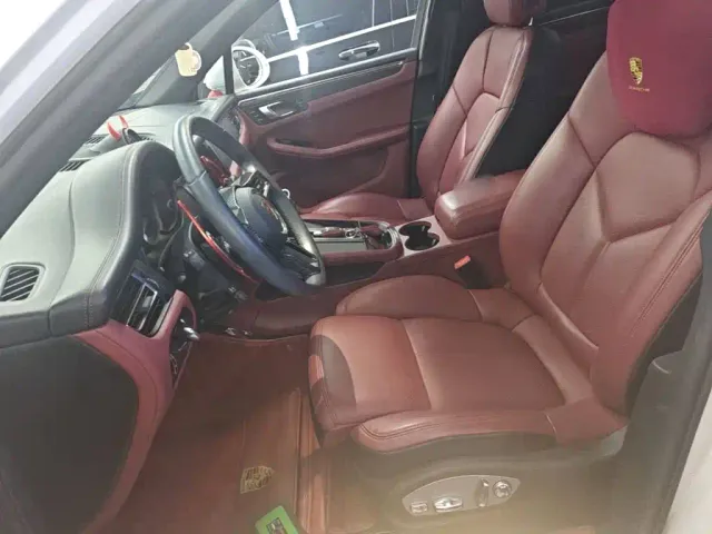 Porsche Macan — Фото автомобиля 14