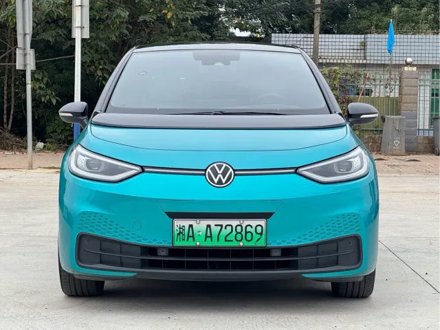 Volkswagen ID.3 — Фото автомобиля 2