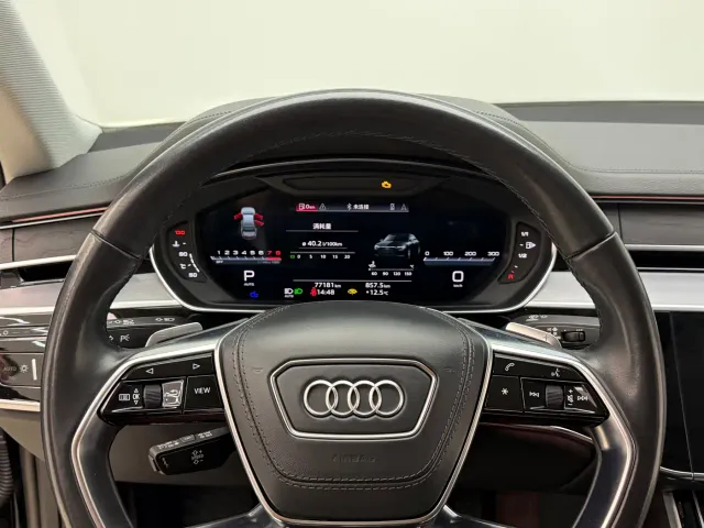 Audi A8 — Фото автомобиля 27