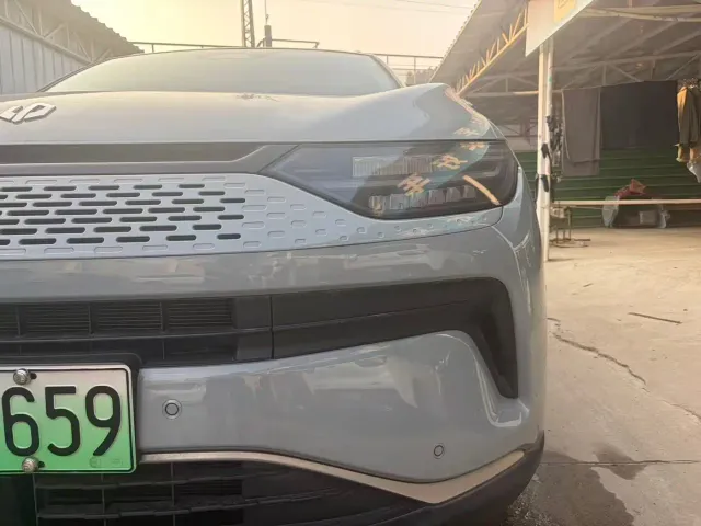 Leapmotor C11 — Фото автомобиля 2