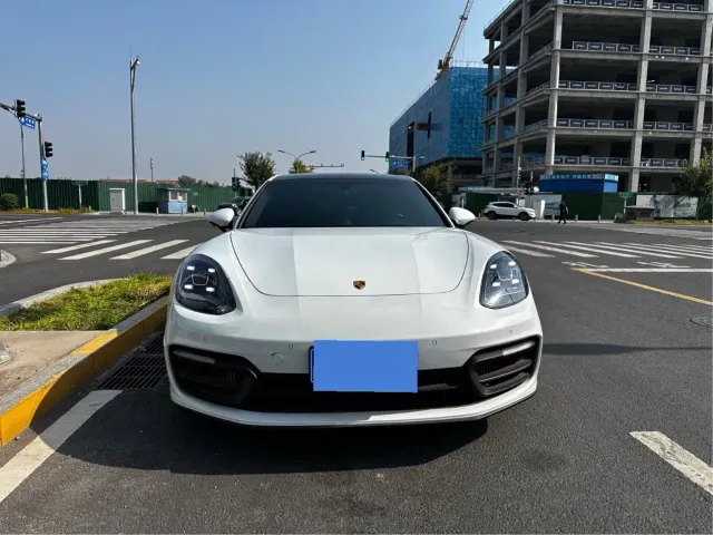 Porsche Panamera — Фото автомобиля 2