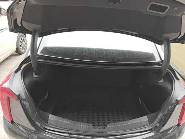 Cadillac CT5 — Фото автомобиля 18