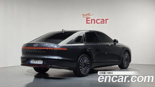 Hyundai Grandeur GN7 — Фото автомобиля 2