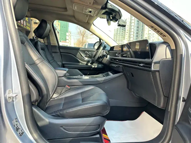 Lincoln Corsair — Фото автомобиля 15